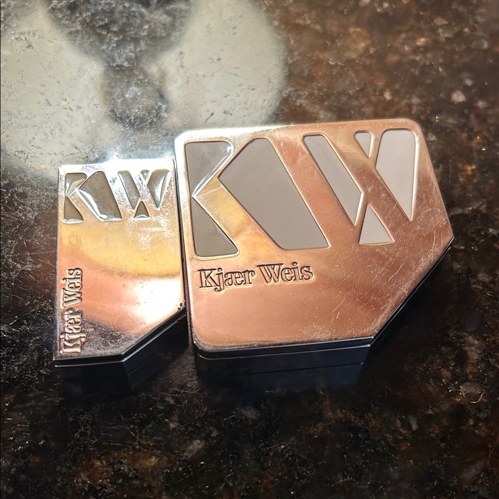 Kjaer Weis Silver Compact Duo foundation and lips
